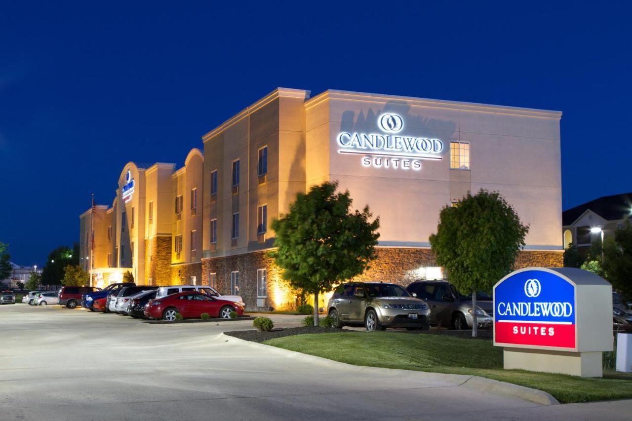 Candlewood Suites Champaign-Urbana University Area By Ihg Zewnętrze zdjęcie
