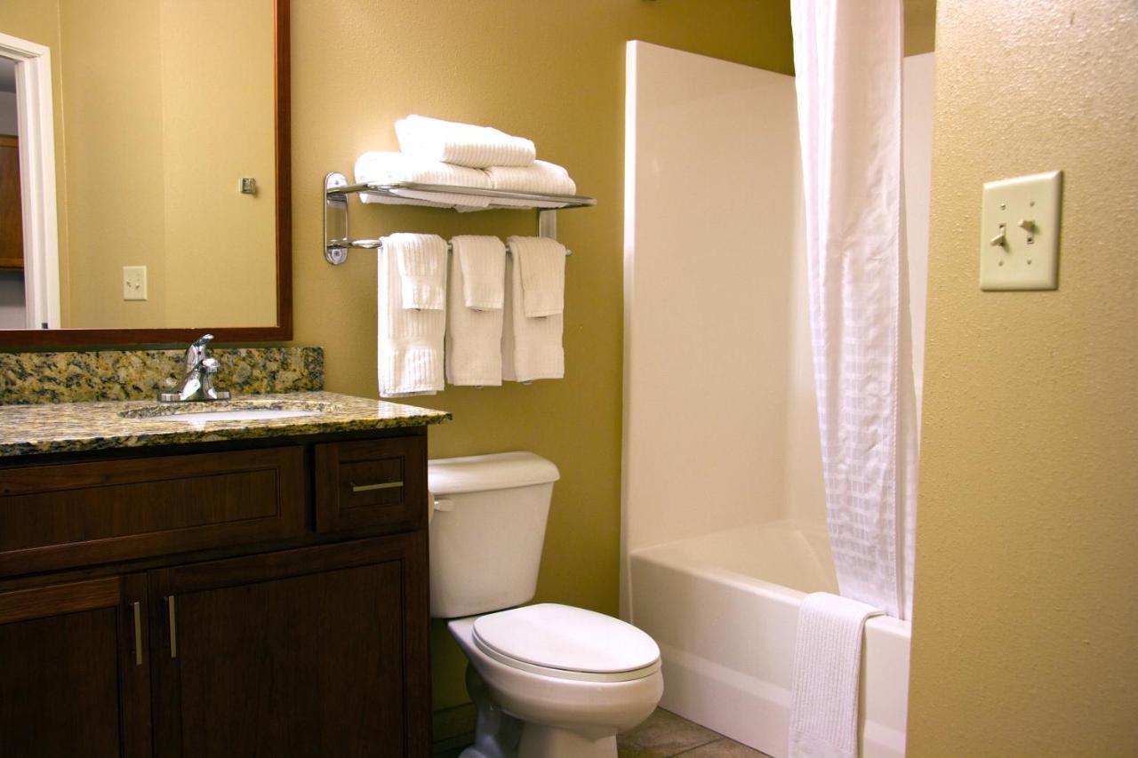 Candlewood Suites Champaign-Urbana University Area By Ihg Zewnętrze zdjęcie