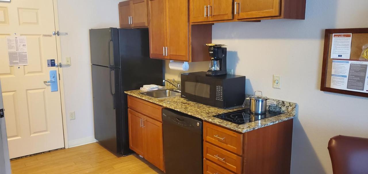 Candlewood Suites Champaign-Urbana University Area By Ihg Zewnętrze zdjęcie