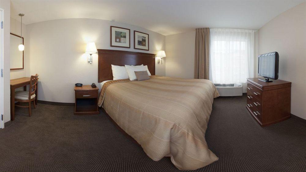 Candlewood Suites Champaign-Urbana University Area By Ihg Zewnętrze zdjęcie